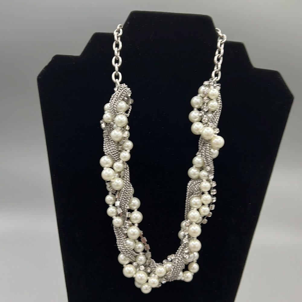 💜💜Pearl, Rhinestone, Silver Chain Twist Necklace💜💜